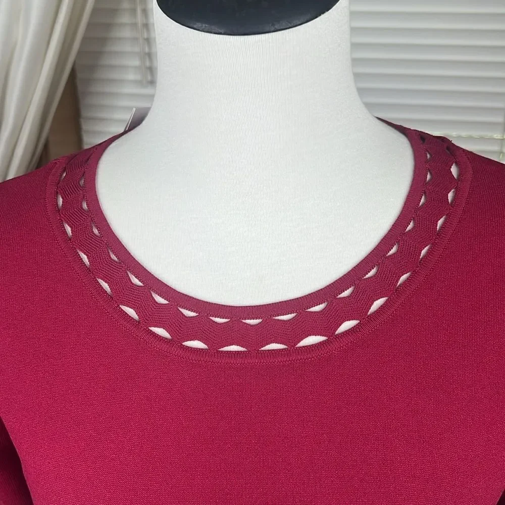 WHBM Short Sleeve Cutout Top Size Small Petite - Picture 2 of 6